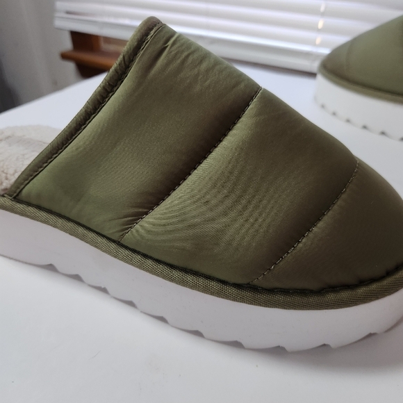 Maeve Hunter Green Puffy Platform Slippers Size Medium 8-9 - Picture 4 of 16
